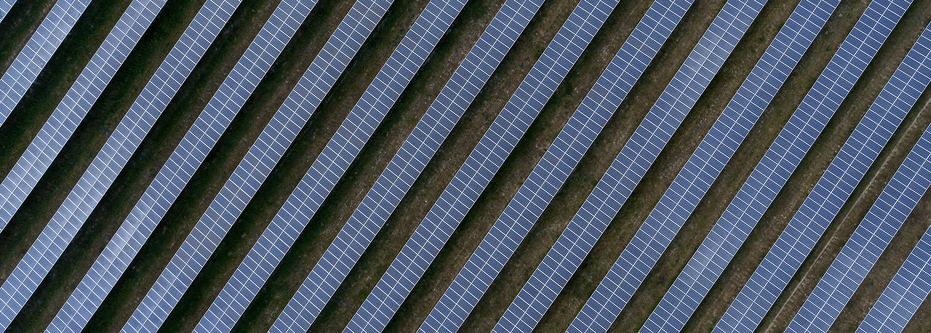 智慧光伏無人機(jī)全自動巡檢方案