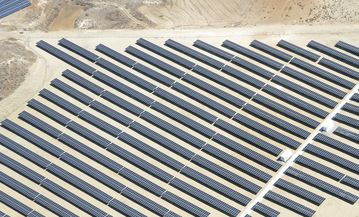 智慧光伏無(wú)人機(jī)全自動(dòng)巡檢方案