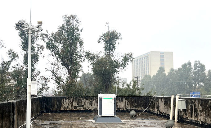 國網江西：提升精益化運檢水平
無人機巡檢變革傳統設備運維模式
