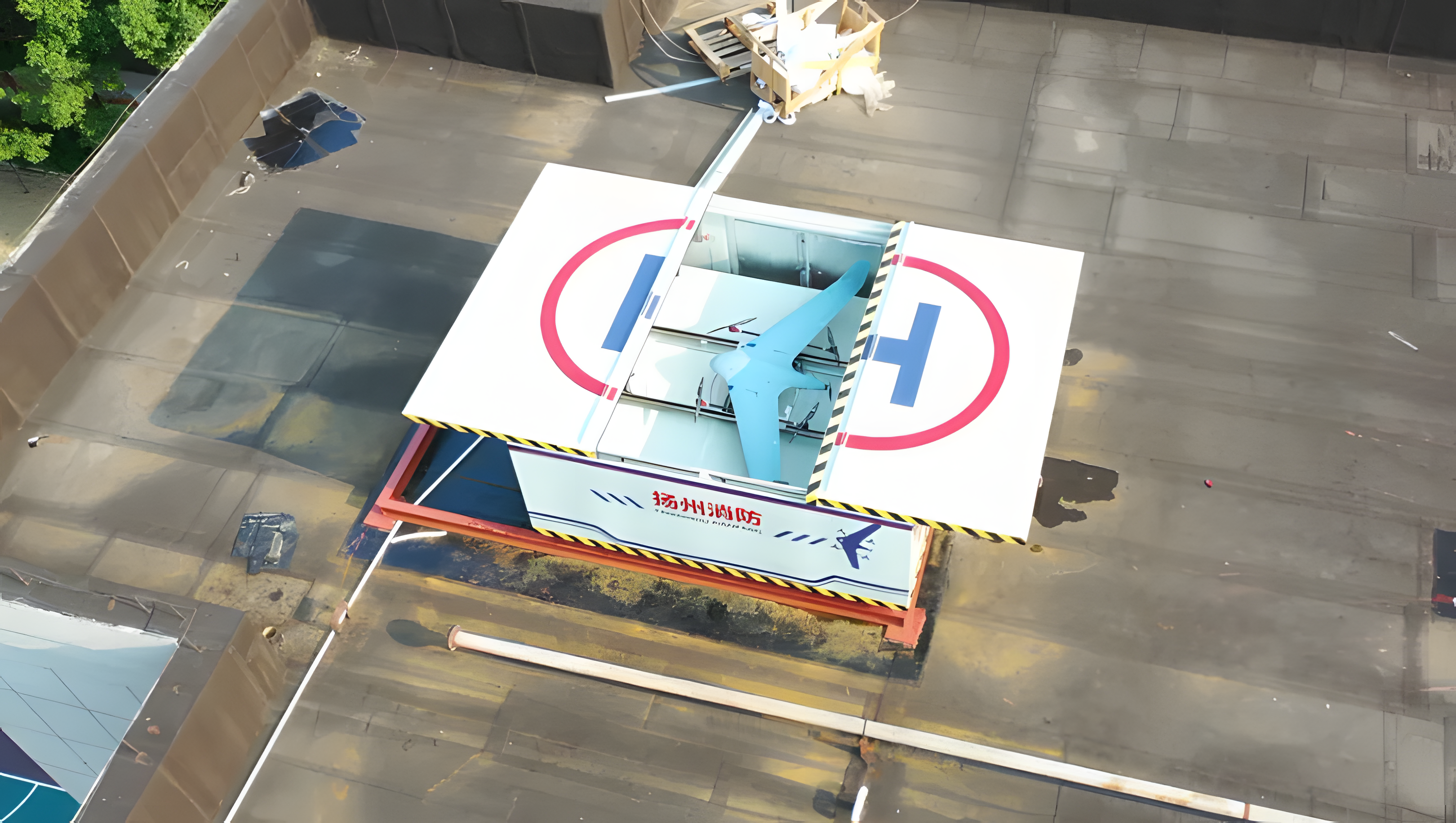 復(fù)亞智能消防無(wú)人機(jī)：現(xiàn)代消防救援的科技利器